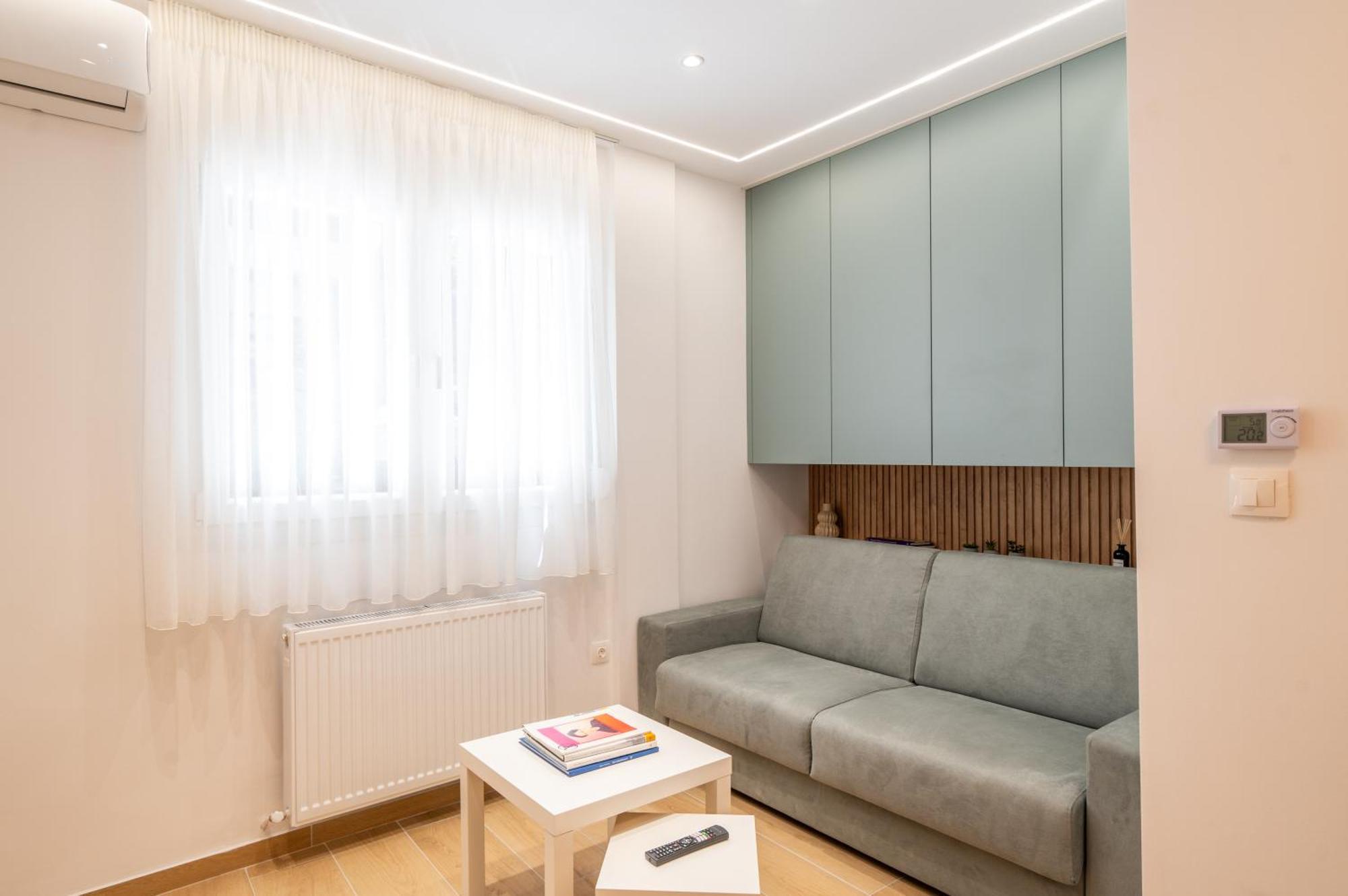Honey Oak & Cream Patio By Nest Apartment Thessaloniki Exterior photo