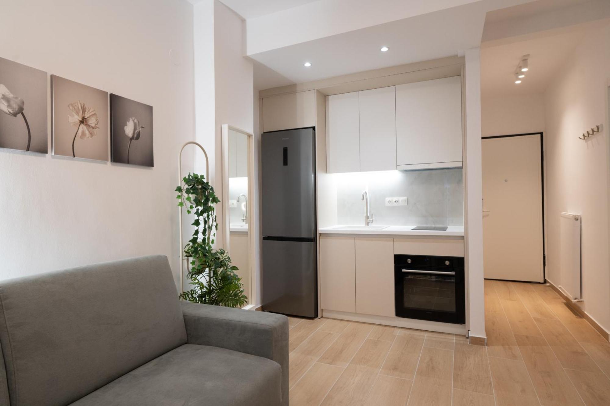 Honey Oak & Cream Patio By Nest Apartment Thessaloniki Exterior photo